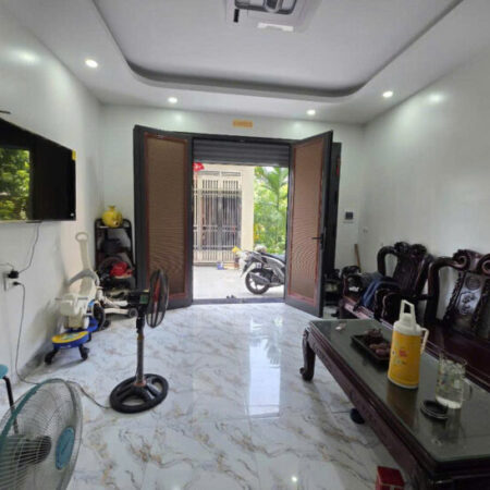 BÁN NHÀ TƯ ĐÌNH BÁT KHỐI LONG BIÊN – 48M² – 5 TẦNG – 8,15 TỶ – GẦN Ô TÔ – NHÀ ĐẸP Ở NGAY