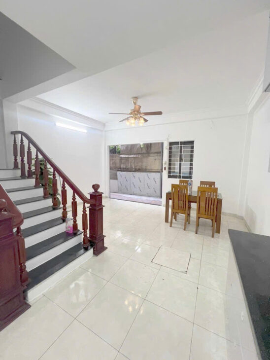 BÁN NHÀ ĐÀM QUANG TRUNG – LONG BIÊN – 5 TẦNG – NGÕ NÔNG – 6 TỶ – NHÀ DÂN XÂY Ở NGAY