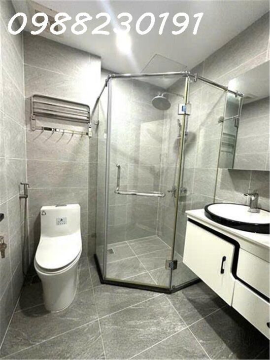 Bán nhà ngọc lâm long biên 32m2 5 tầng xây mới full nội thất giá nhỉnh 5 tỷ