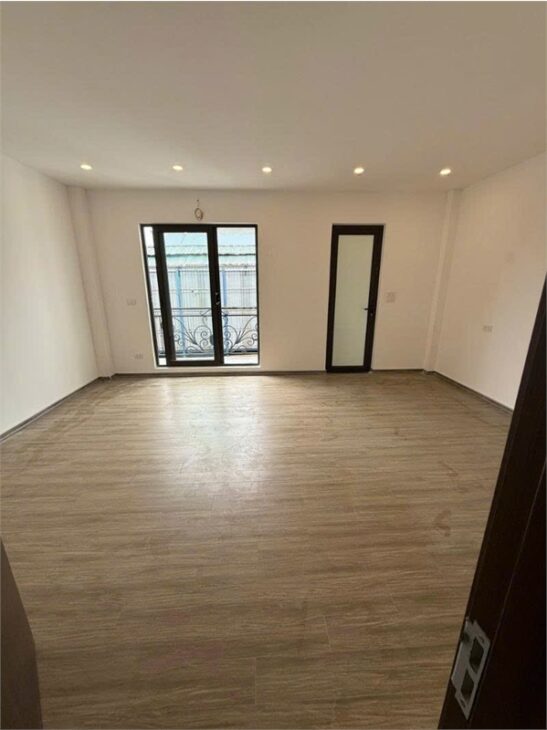 BÁN NHÀ THẠCH BÀN LONG BIÊN – 46m² – 6 TẦNG THANG MÁY – LÔ GÓC 2 THOÁNG – GẦN Ô TÔ – 7,8 TỶ