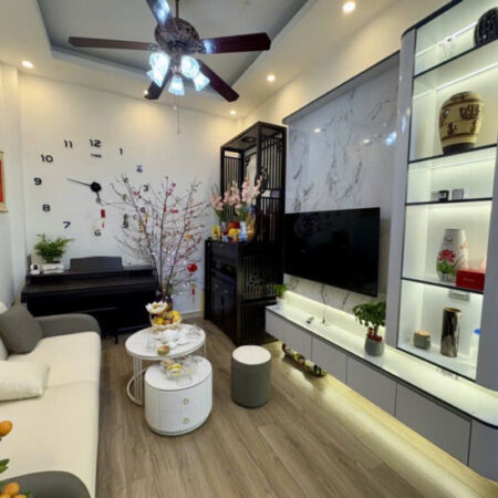 BÁN NHÀ NGUYỄN VĂN LINH LONG BIÊN – NGÕ NÔNG – 38M² – 3 TẦNG – 3 PHÒNG NGỦ – 5,15 TỶ