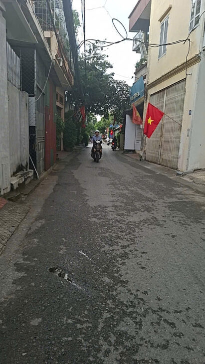 BÁN NHÀ PHỐ TRẠM LONG BIÊN – 50M² – 6 TẦNG – GARA Ô TÔ – ĐƯỜNG THÔNG – LÔ GÓC – NHỈNH 12 TỶ