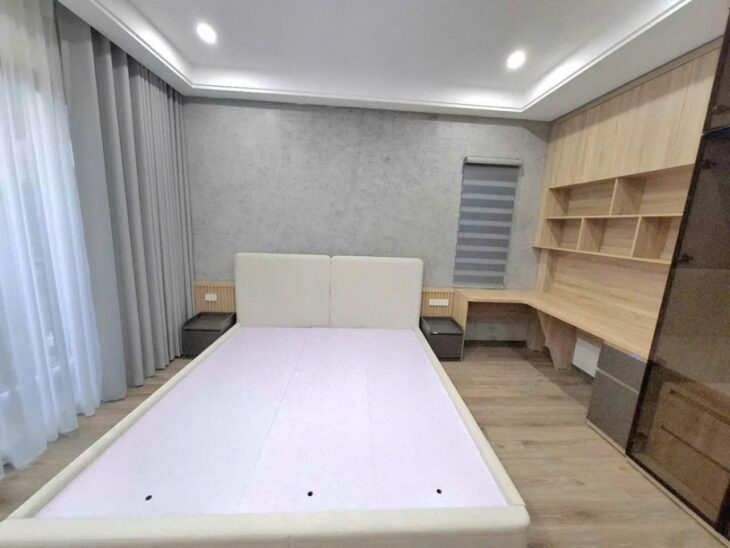 BÁN NHÀ PHỐ TRẠM LONG BIÊN – 50M² – 6 TẦNG – GARA Ô TÔ – ĐƯỜNG THÔNG – LÔ GÓC – NHỈNH 12 TỶ