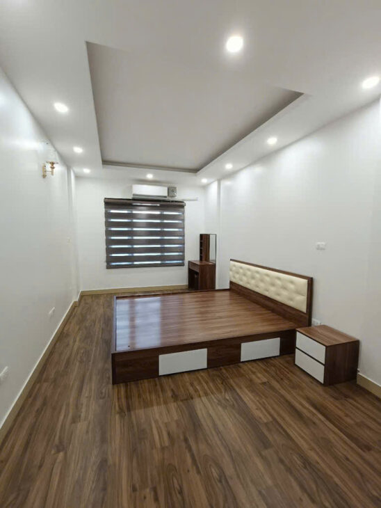 BÁN NHÀ THẠCH BÀN LONG BIÊN – 42M² – 6 TẦNG – 8,8 TỶ – THANG MÁY – Ô TÔ ĐỖ – KINH DOANH ĐỈNH