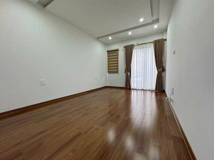 BÁN NHÀ THẠCH BÀN LONG BIÊN – 42M² – 5 TẦNG – 6,55 TỶ – GẦN Ô TÔ, NHÀ ĐẸP Ở NGAY