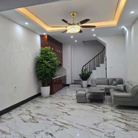 BÁN NHÀ PHỐ TRẠM LONG BIÊN – 33M² – 6 TẦNG – 4 NGỦ – 7,25 TỶ – GẦN Ô TÔ, GẦN SÂN GOLF LONG BIÊN