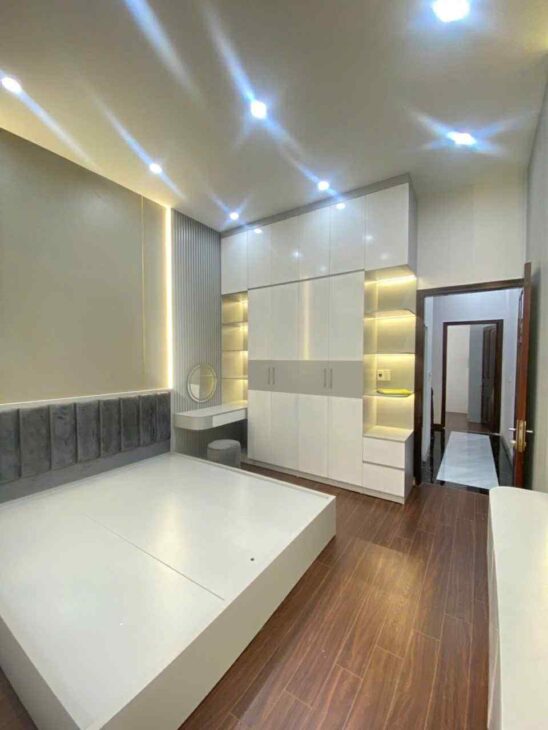 Bán nhà Kim Ngưu, quận Hai Bà Trưng 45m, nhà đẹp công năng đầy đủ, ngõ rộng, thông, gần phố