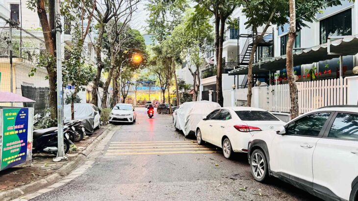 bán nhà Hoàng Như Tiếp- bệnh viện Tâm Anh, diện tích 140m, ôtô tránh, cách bệnh viện Tâm Anh 50m