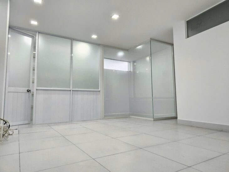 Bán nhà mặt tiền đường Đình Phong Phú, Phường Tăng Nhơn Phú . DT 91m2, 3 tầng, 3PN, sổ hồng. Giá