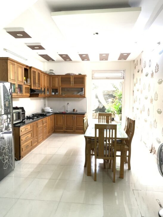 Bán nhà mặt phố, đường Số 12, Phường Phước Long, TP HCM, DT 94m2, 3 tầng, SH, 10.7 tỷ.