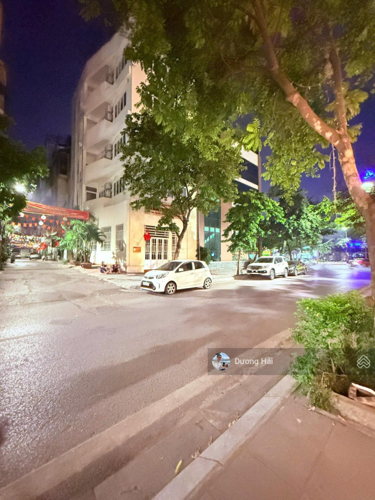 Bán nhà Hoàng Quốc Việt 75m MT 6m – Phân Lô Ô tô Kinh Doanh VP – Vỉa Hè Vài bước ra phố