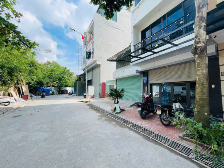 NAM TỪ LIÊM- PHÂN LÔ- VĨ HÈ- Ô TÔ TRÁNH- KINH DANH- THANG MÁY. GIÁ ĐẦU TƯ; CHỈ 19X TỶ.