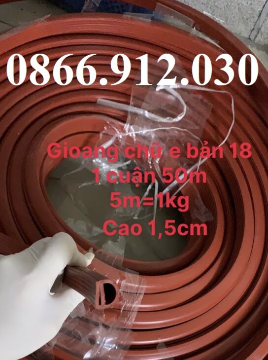 Công dụng và vai trò của gioăng tủ cơm trong nhà bếp công nghiệp