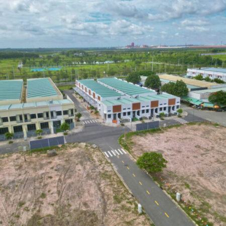 Sở hữu Nhà phố 1 TRỆT 1 LẦU ngay KCN Phước Đông, chỉ từ 579Tr