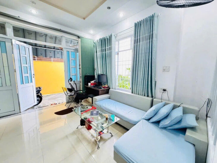 Nhà Mới 2 Tầng Gần Biển – Giá Chỉ 2 Tỷ 950 . diện tích 52m² Ngang 5.2m