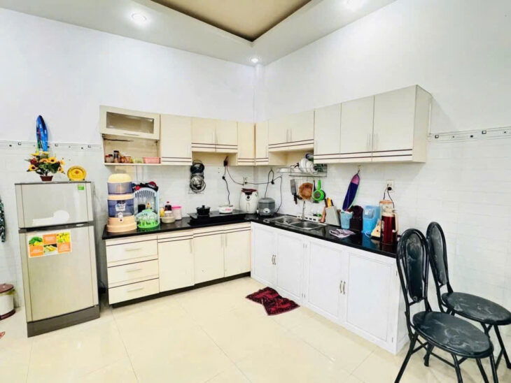 Nhà Mới 2 Tầng Gần Biển – Giá Chỉ 2 Tỷ 950 . diện tích 52m² Ngang 5.2m