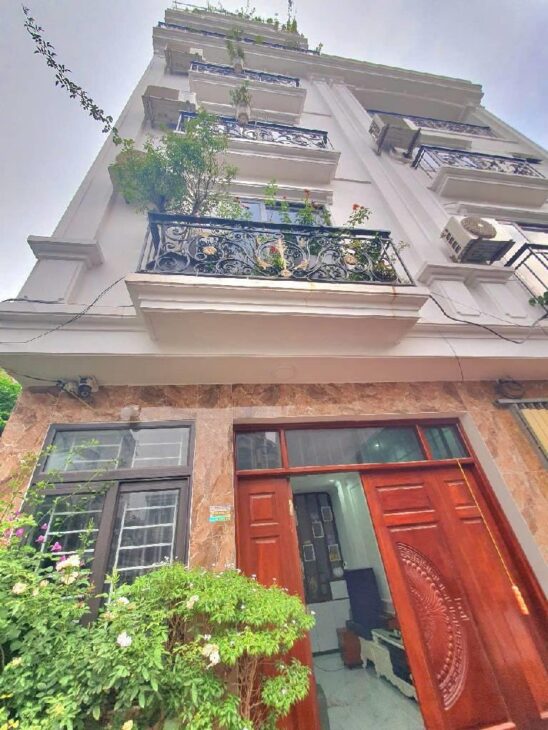 Nhà mới ở ngay Nhổn, MT 4.2m, 6 tầng, 35m2, giá nhỉnh 5 tỷ