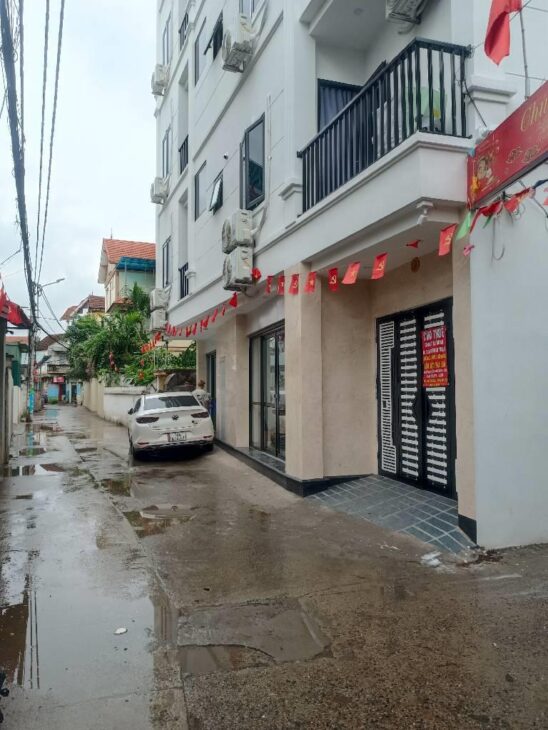 Nhà mới ở ngay Nhổn, MT 4.2m, 6 tầng, 35m2, giá nhỉnh 5 tỷ