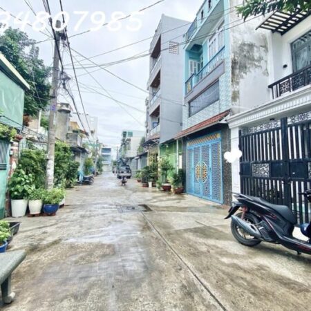 Nhà to như Biệt Thự, Hẻm ô tô quay đầu, 130m2 ngang 8mx18, 3 tầng btct sát trường chinh Nhà to như Biệt Thự, Hẻm ô tô quay đầu, 130m2 ngang 8mx18, 3 tầng btct sát trường chinh