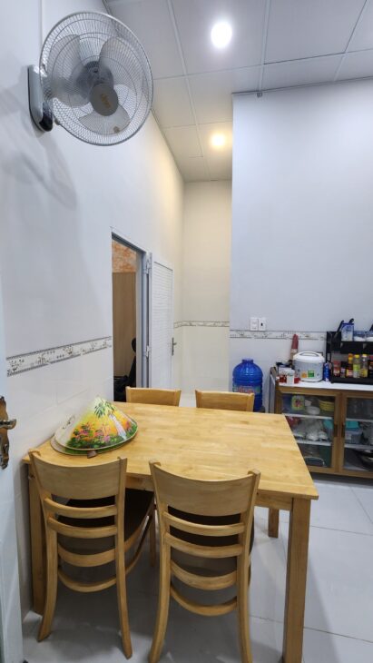 Nhà Đường Nguyễn Văn Quy, Hưng Phú, Cần Thơ: 270m², Sổ Hồng, Giá 3.2 Tỷ