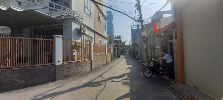 Biệt thự cũ 297m2, Gò Vấp, Hẻm to xe hơi vào tận sân, 2 tầng, giá tốt 21 tỷ TL