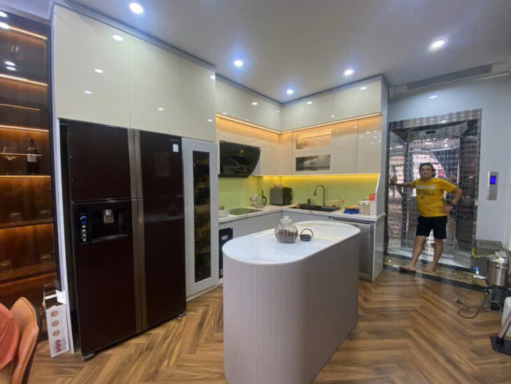 Bán Nhà đẹp Ngọc Thuỵ Long Biên Dân Xây -50m 5 tầng – oto tránh – Kinh doanh- nhỉnh 11 tỷ TL)