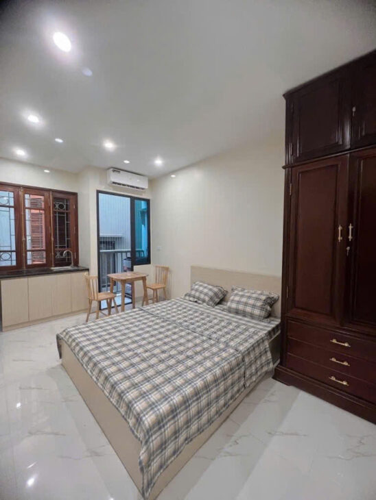 Bán nhà Hồng Tiến Long Biên Ngõ thoáng cực nông- oto đỗ – 38m 5 tầng nhỉnh 7 tỷ (TL)