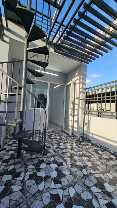 Mặt tiền đường số Khánh Hội Tân Vĩnh Trung tâm Q 4 CÓ 5 TỶ THU NHẬP 300 TRIỆU