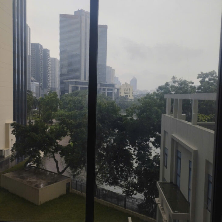 Gia đình có nhu cầu bán gấp căn hộ cao cấp 3pn, mặt hồ Thành Công, vào ở ngay