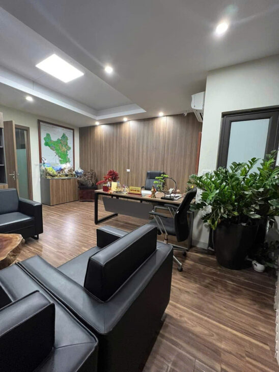 Bán tòa nhà phố Duy Tân, Tôn Thất Thuyết, Cầu Giấy DT 100m2 6 tầng thang máy, 3 ô tô tránh, KD