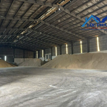 Cho thuê xưởng sản xuất cám 3600m2 huyện trảng Bom, Đồng Nai 216tr