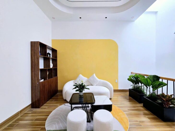 Nhà Căn Góc 2 mặt Tiền Ngay Xuân Thuỷ – Đường Trần Thủ Độ – Đối Diện Công Viên – Chủ Cần Bán Gấp