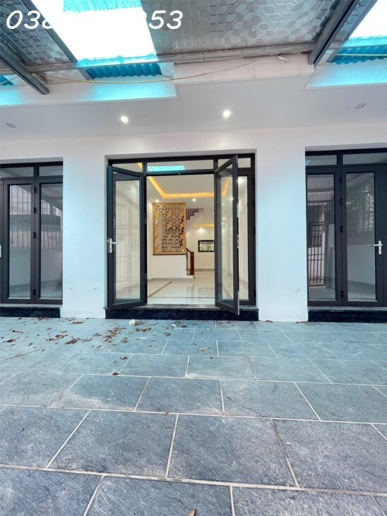 NHÀ ĐẸP LAI XÁ – NGÕ NÔNG – 1 NHÀ RA Ô TÔ – GẦN QL32 – Diện tích 32m2 – 5 tầng – giá chỉ 5 tỷ.