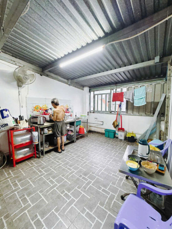 SÁT MẶT TIỀN Q4 NGANG 8 DÀI 6 – 5T CÓ 5 TỎI