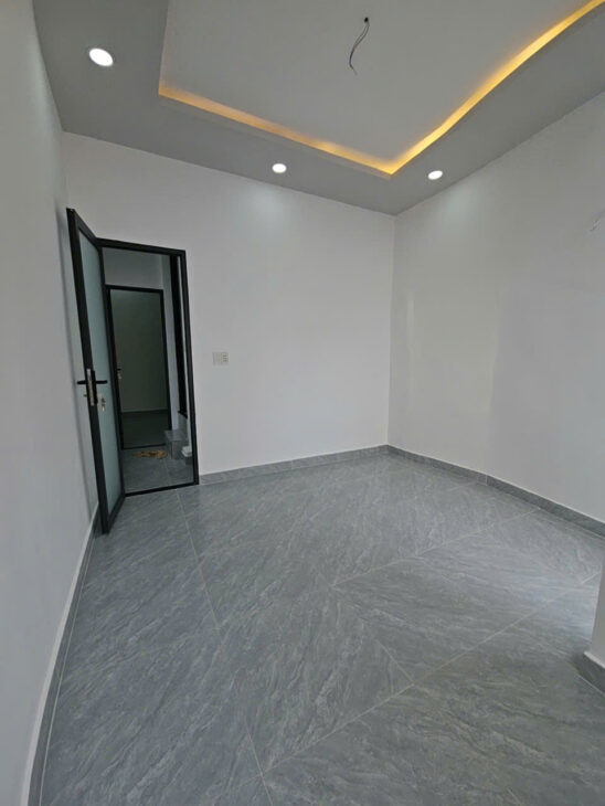 SÁT MẶT TIỀN ĐƯỜNG SỐ 48 DT 29 M2 CÓ 3 TỶ ĐÚC BÊ TÔNG