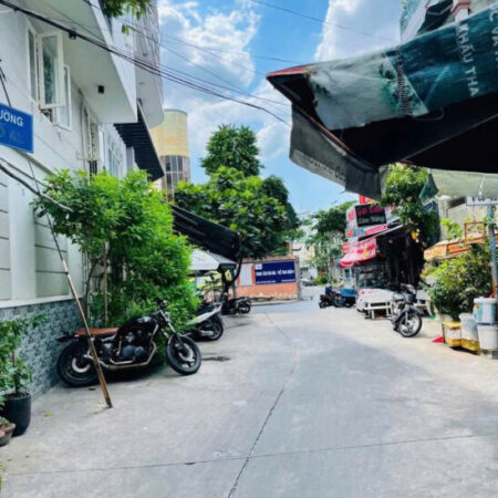 Mặt tiền đường số Khánh Hội vip Q4 có 5 tỷ