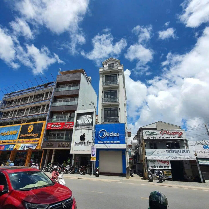 Cho thuê nhà có mặt bằng kinh doanh đường Phan Đình Phùng, phường Xuân Hương – Đà Lạt.