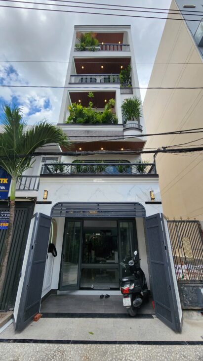 NHÀ PHỐ THANG MÁY – ĐẲNG CẤP – 4 TẦNG – FULL NỘI THẤT NGAY NGÃ TƯ GA – QUẬN 12