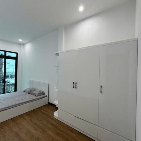 HOÀNG HOA THÁM 31M GIÁ 8,2 TỶ,CÁCH PHỐ 20M,NGÕ THÔNG,SỔ ĐẸP,FULL NỘI THẤT