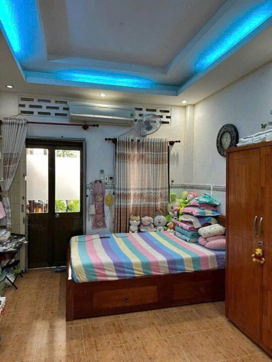 MẶT TIỀN KINH DOANH Q1 NHỈNH 350 TRIỆU M2