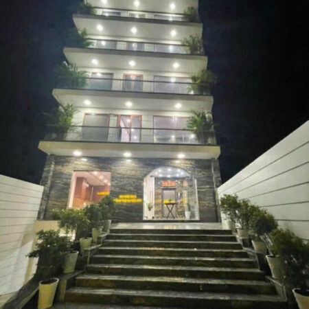 BÁN KHÁCH SẠN GIÁ RẺ DÒNG TIỀN CAO 300TR/TH. THỦ ĐỨC. TP HỒ CHÍ MINH