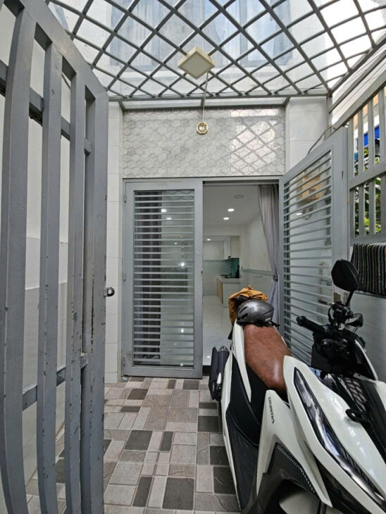 Sát mặt tiền Vĩnh hội Khánh Hội Q4 NHÀ MỚI CHỈ 3 TỶ