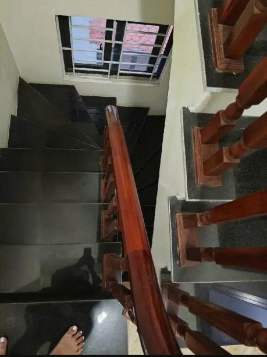 BÁN NHÀ ĐA SỸ – PHƯỜNG KIẾN HƯNG HÀ ĐÔNG – LÔ GÓC SÁNG THOÁNG – NGÕ Ô TÔ THÔNG – 35M – 5 TẦNG –