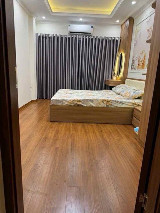 VĂN CAO DT 25M x5 TẦNG CHỈ 6,5 TỶ-70M RA PHỐ,FULL NỘI THẤT ĐẸP,5P RA HỒ TÂY