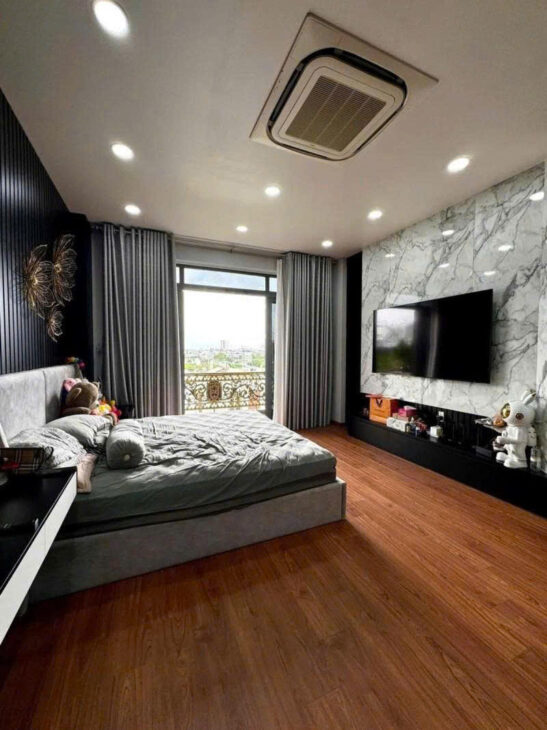 BÁN NHÀ ĐẸP GIÁ RẺ NGAY BIGC GO DĨ AN – VIEW CÔNG VIÊN PHONG THỦY.