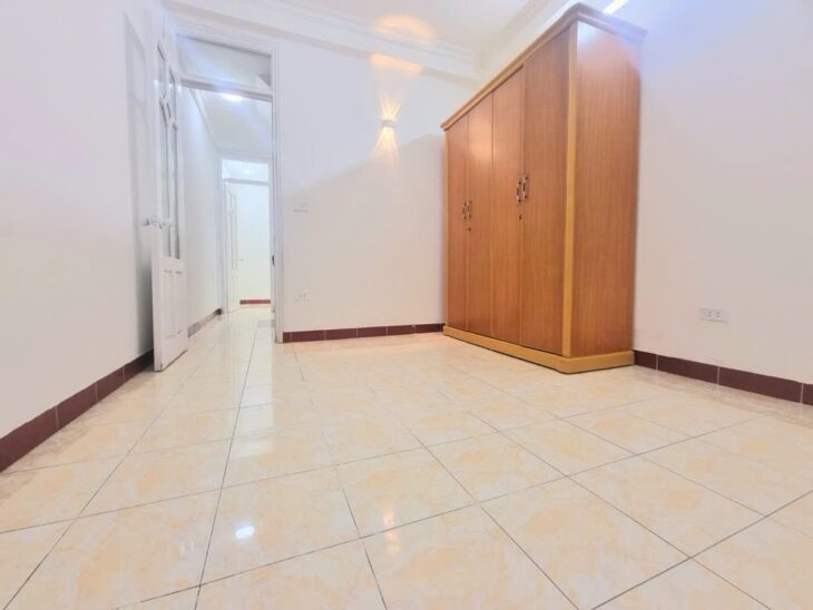 THỤY KHUÊ 31M GIÁ 8,3 TỶ NGÕ RỘNG,2 THOÁNG,DÂN XÂY,CÁCH PHỐ 15M,NỞ HẬU ĐẸP