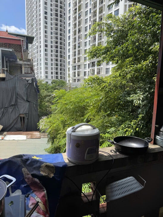 NHÀ NGUYỄN TRÃI – NGÕ Ô TÔ TRÁNH – LÔ GÓC 2 MẶT THOÁNG – VIEW ROYAL CITY