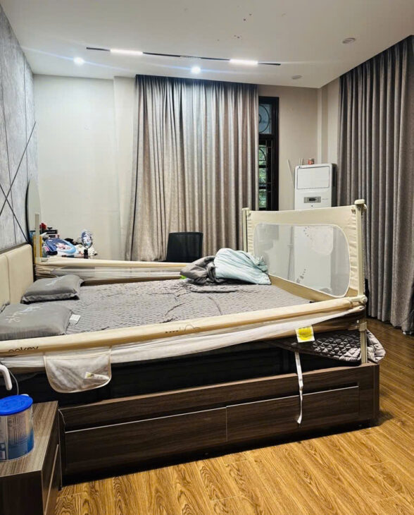 Kinh Doanh Đỉnh, Ô tô, Lô Góc, ngay chợ Canh 75,6m2 – 4T, giá 15.5 tỷ