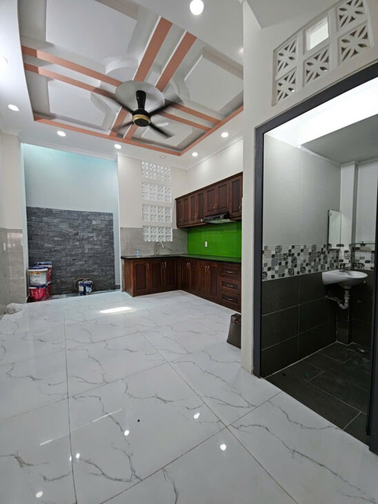 Mặt tiền kinh doanh Vip Q 7 cạnh Phú Mỹ Hưng vip Việt Nam Ngang 4 dài 20 4T