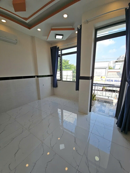 Mặt tiền kinh doanh Vip Q 7 cạnh Phú Mỹ Hưng vip Việt Nam Ngang 4 dài 20 4T